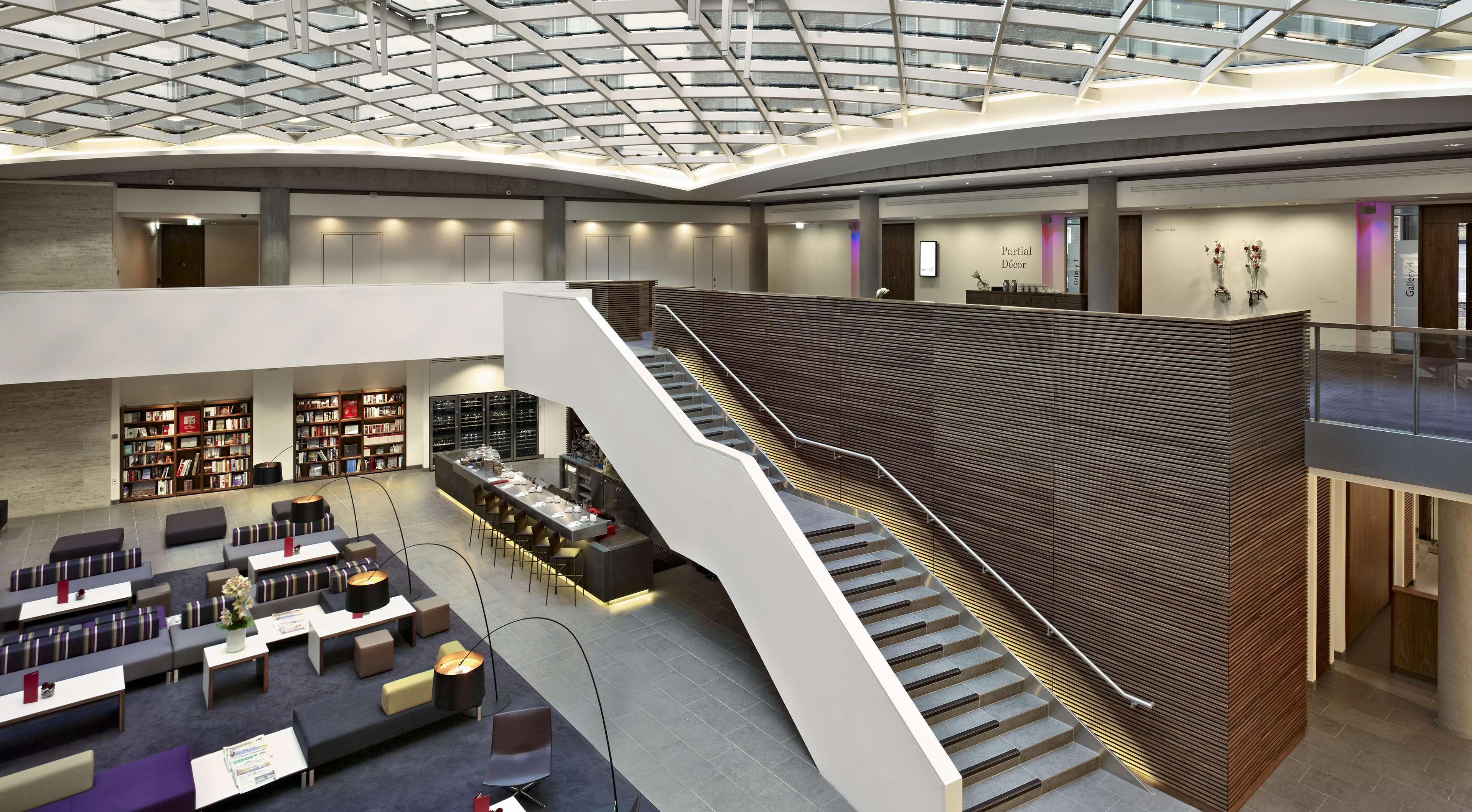 Doubletree By Hilton Hotel London - Tower Of London Interior photo
